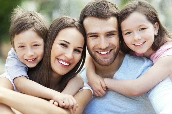 Perché i denti di papà e mamma non crescono più?